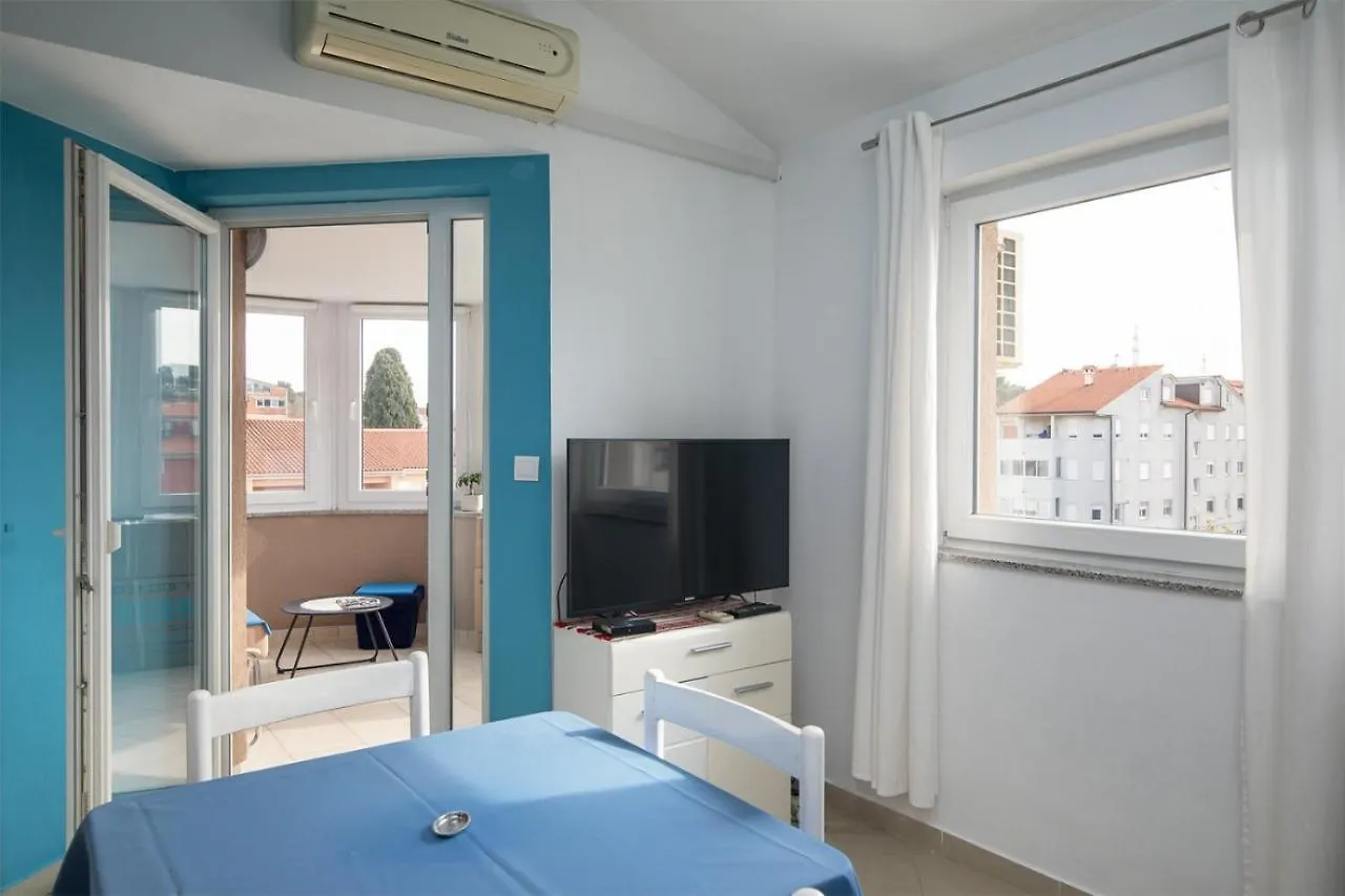 Sontag Apartment Pula 0*,